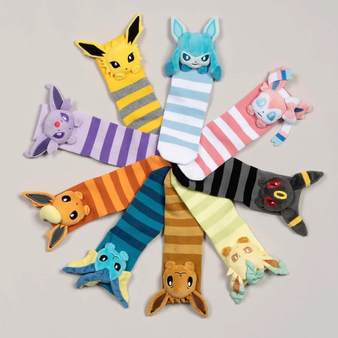 Calcetines: Pokemon Center Eevee Evoluciones - Umbreon